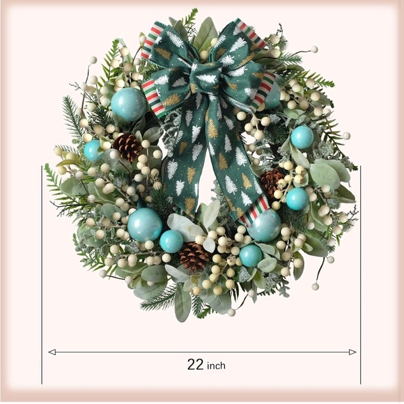 Festive Winter Xmas Green Holiday Wreath with Bow - Picture 2 of 5